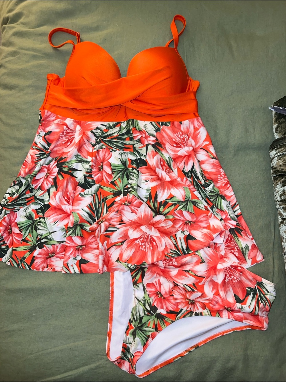 SHEIN Orange Floral Tankini with High-Waist Bottoms